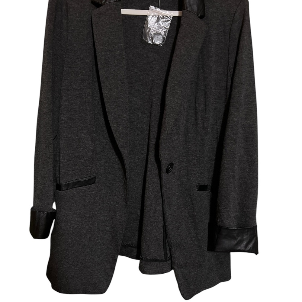 Susan Graver Charcoal Blazer with Black Accents